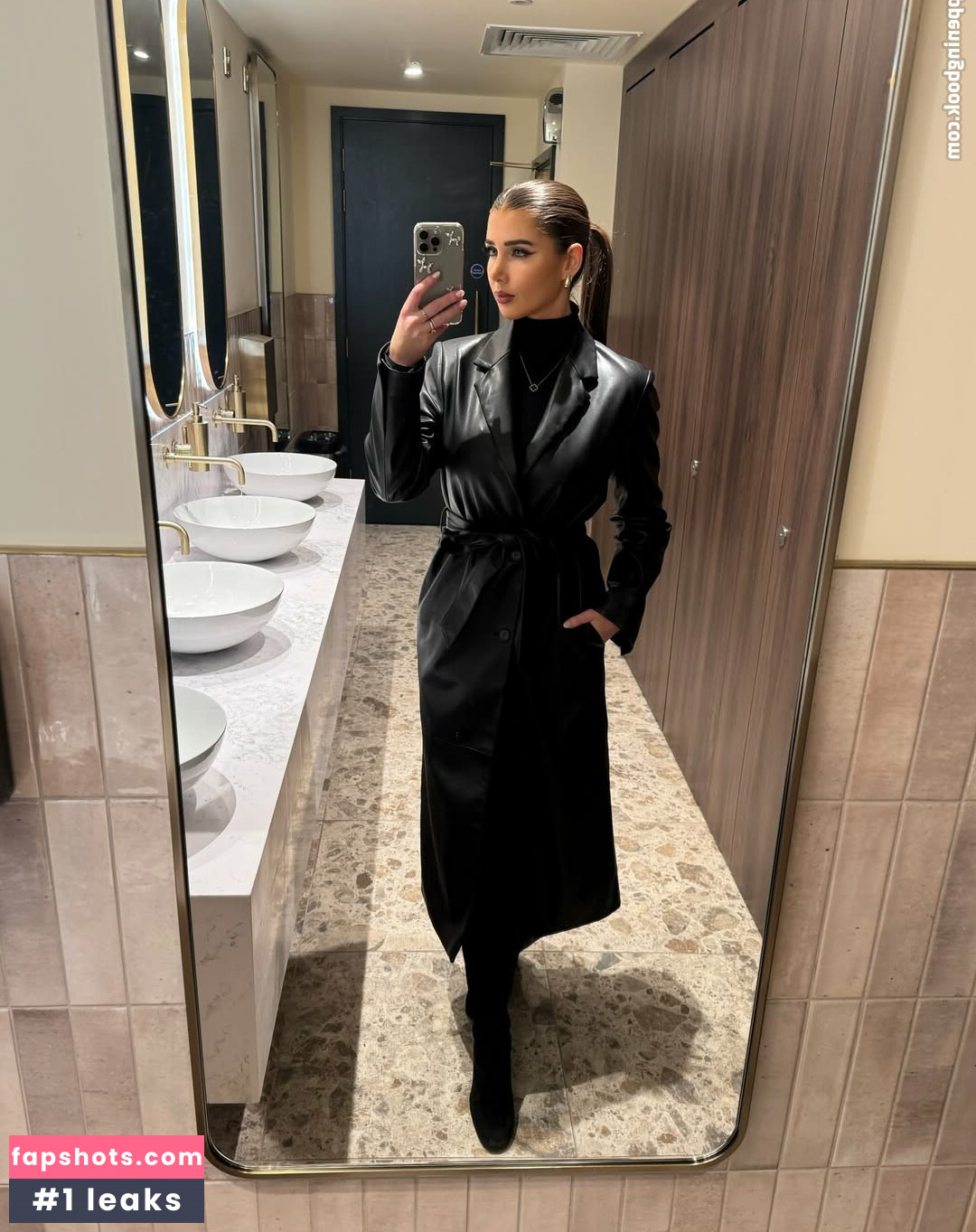 Kate Tracey gallery photo #7