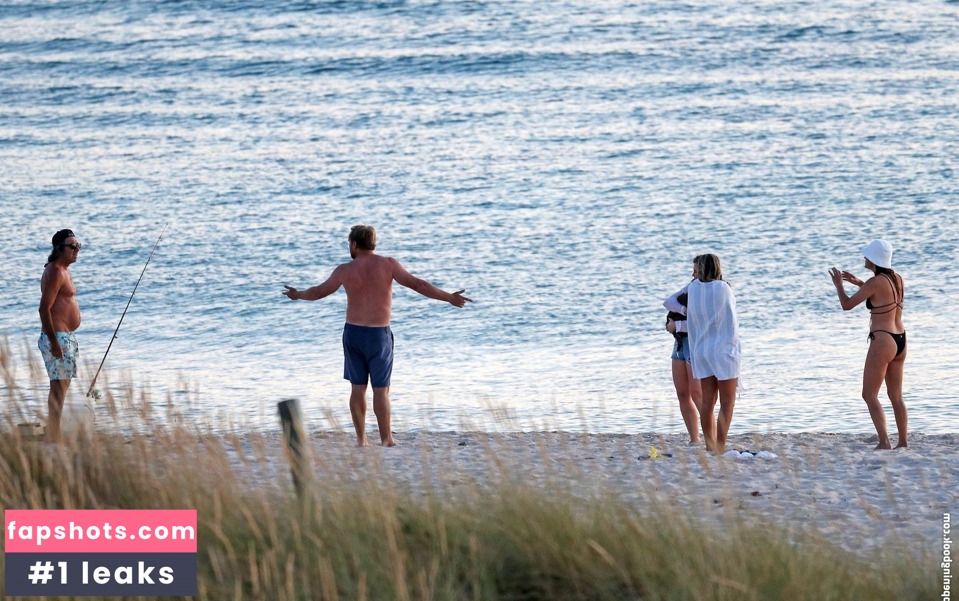 Kate Walsh gallery photo #114