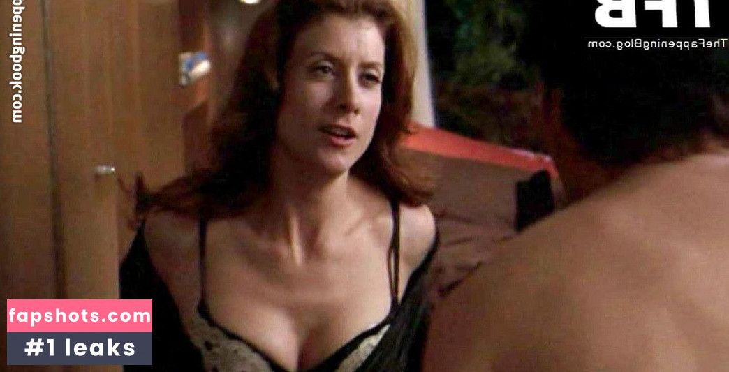 Kate Walsh gallery photo #26