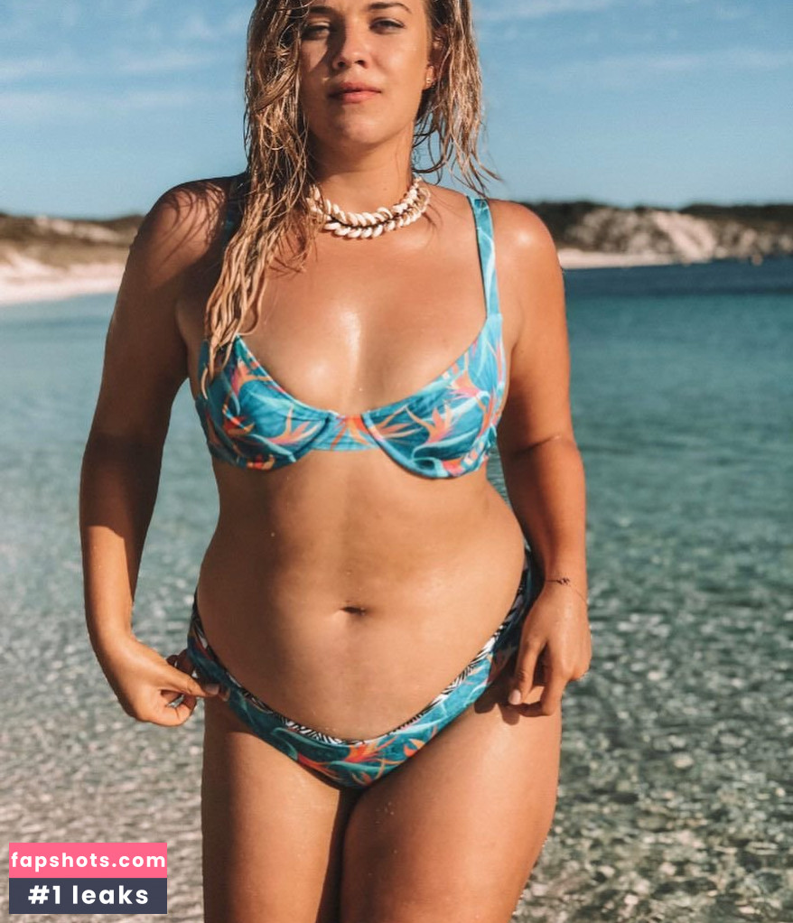 Kate Wasley gallery photo #42