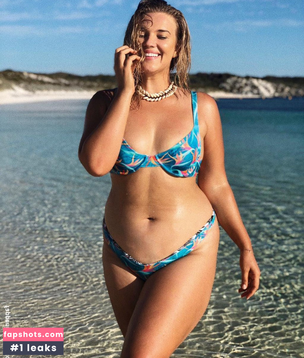 Kate Wasley gallery photo #61