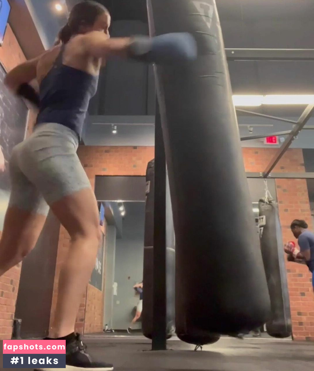 Kate Weisner gallery photo #17