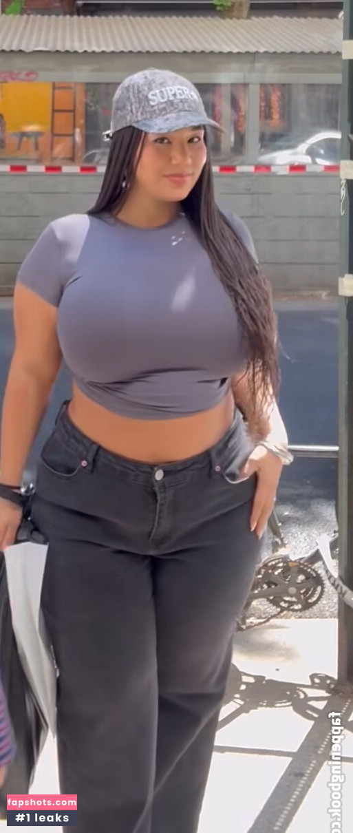 Katelyn Folasade gallery photo #12