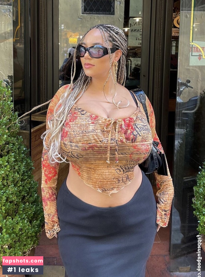 Katelyn Folasade gallery photo #34