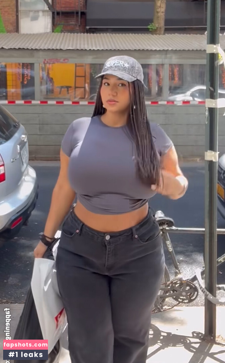 Katelyn Folasade gallery photo #8