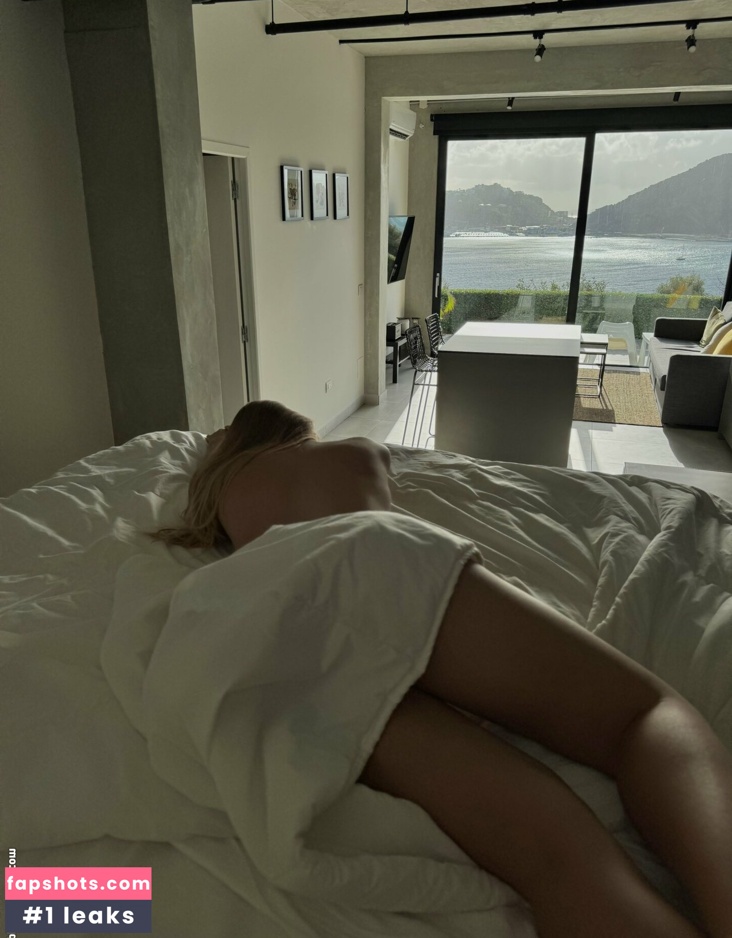 Katelyn Marelie gallery photo #5