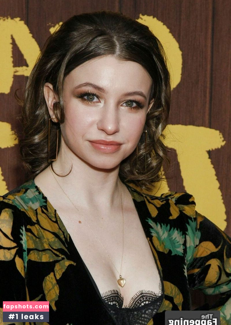 Katelyn Nacon gallery photo #8