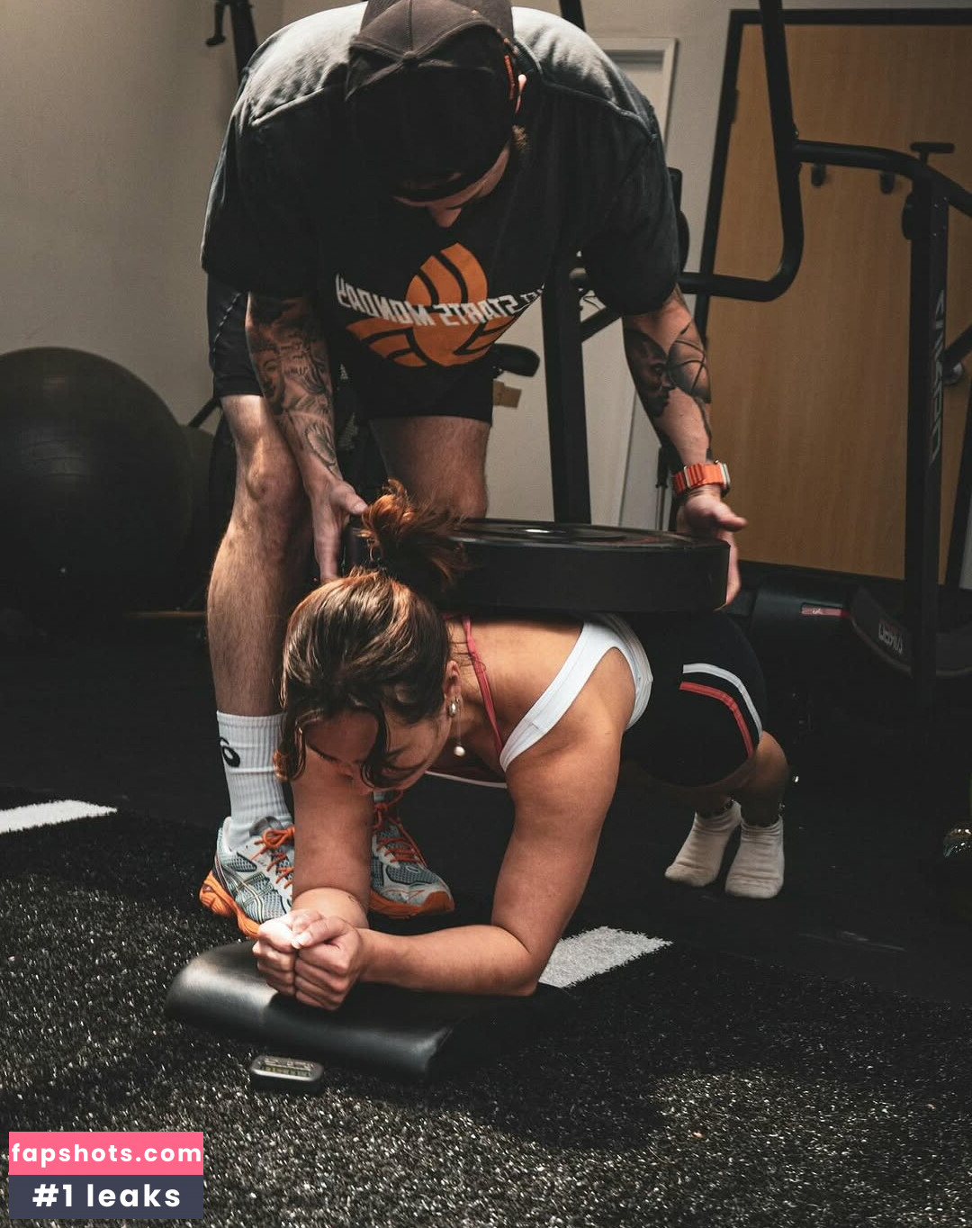 Katelyn Ohashi gallery photo #11