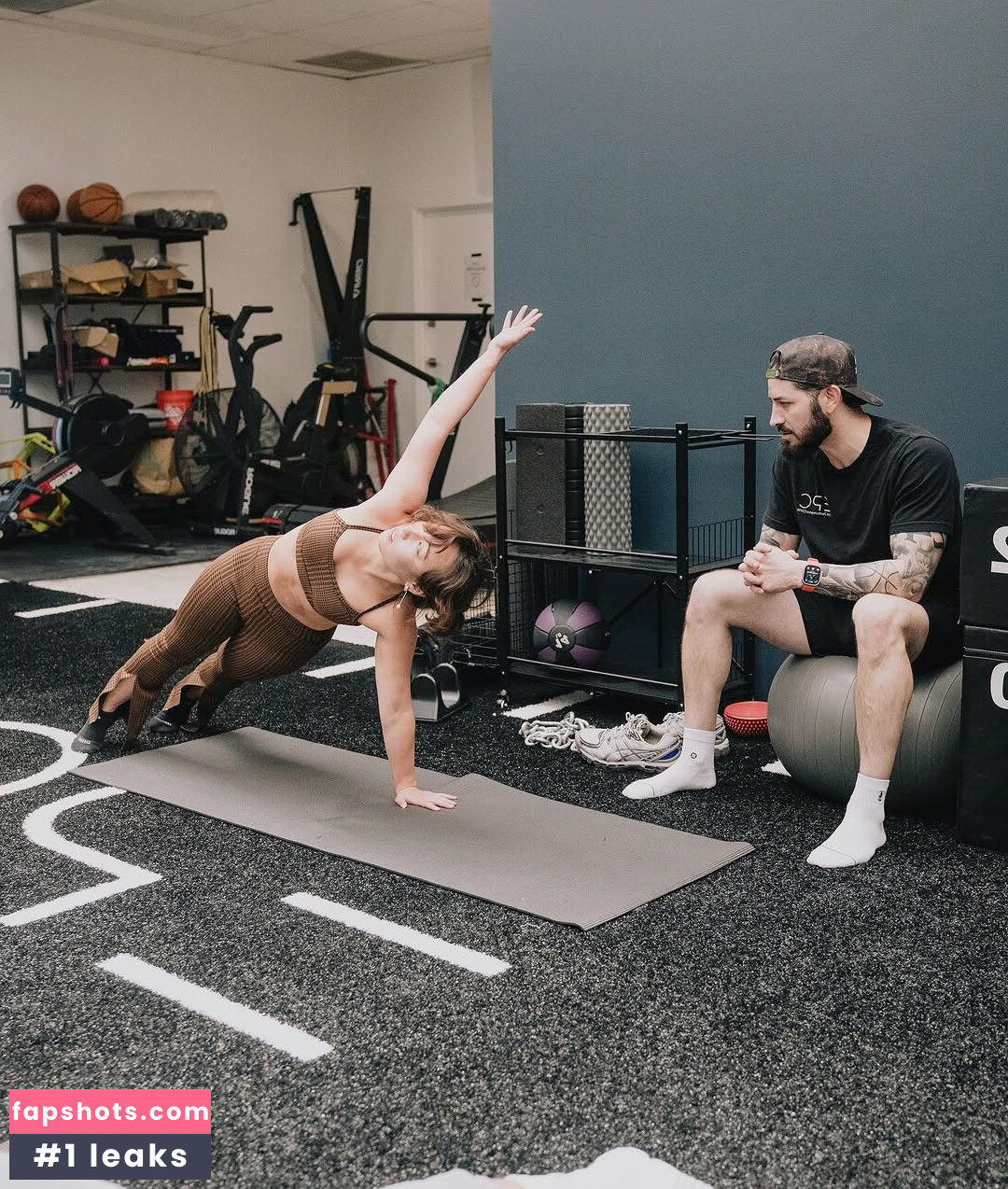 Katelyn Ohashi gallery photo #27