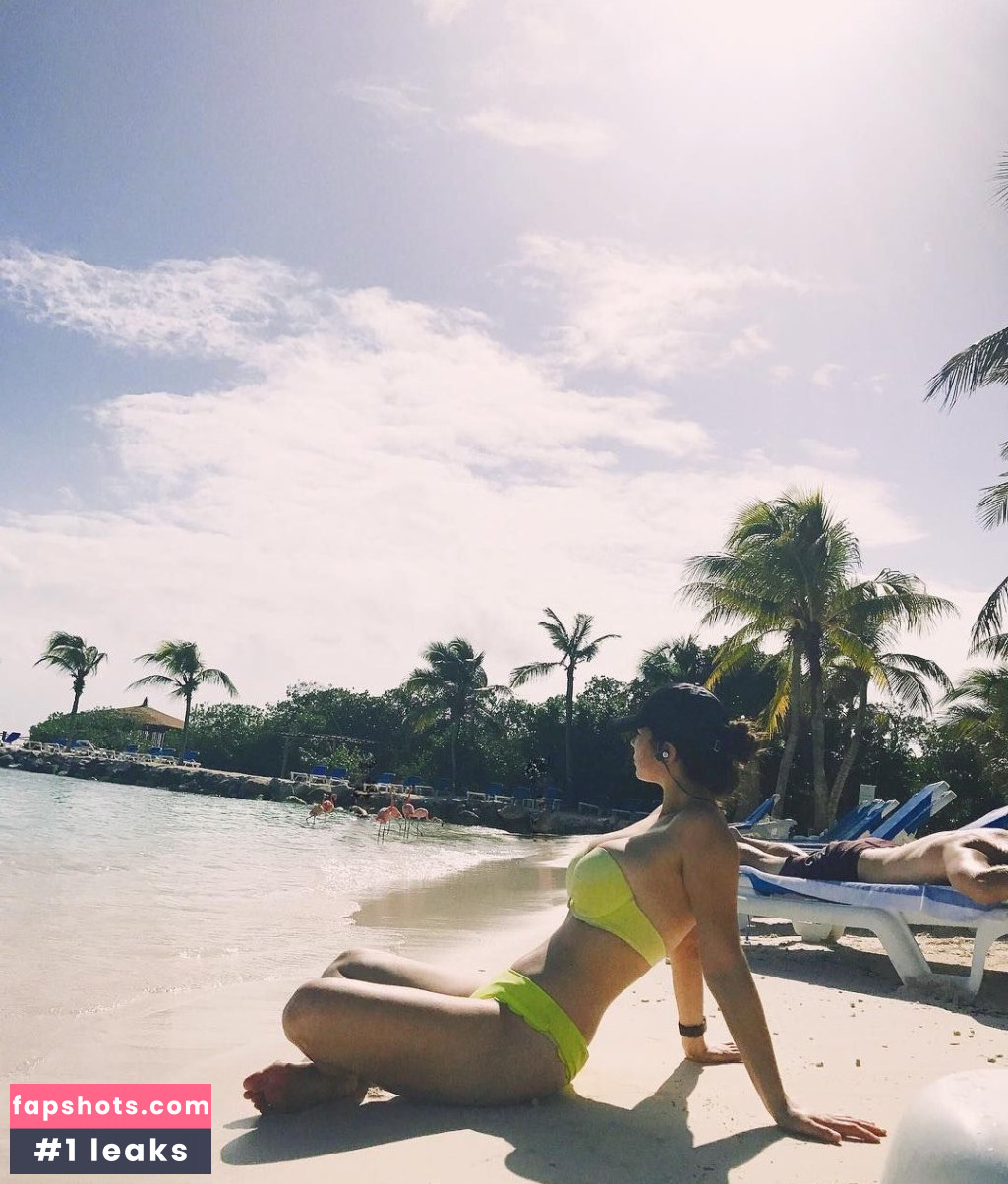 Katelyn Pippy Nude Leaks OnlyFans Photos #9 - LeakJerk