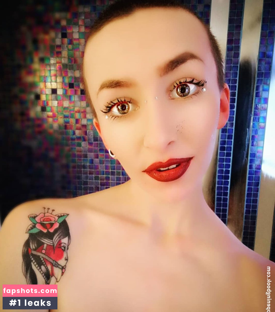 Katex Nahé úniky fotek pouze od fanoušků #103 - Fapshots