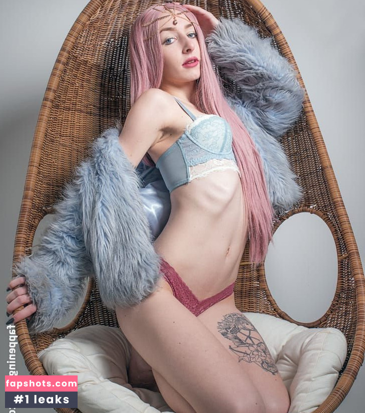 Katex Nahé úniky fotek pouze od fanoušků #104 - Fapshots