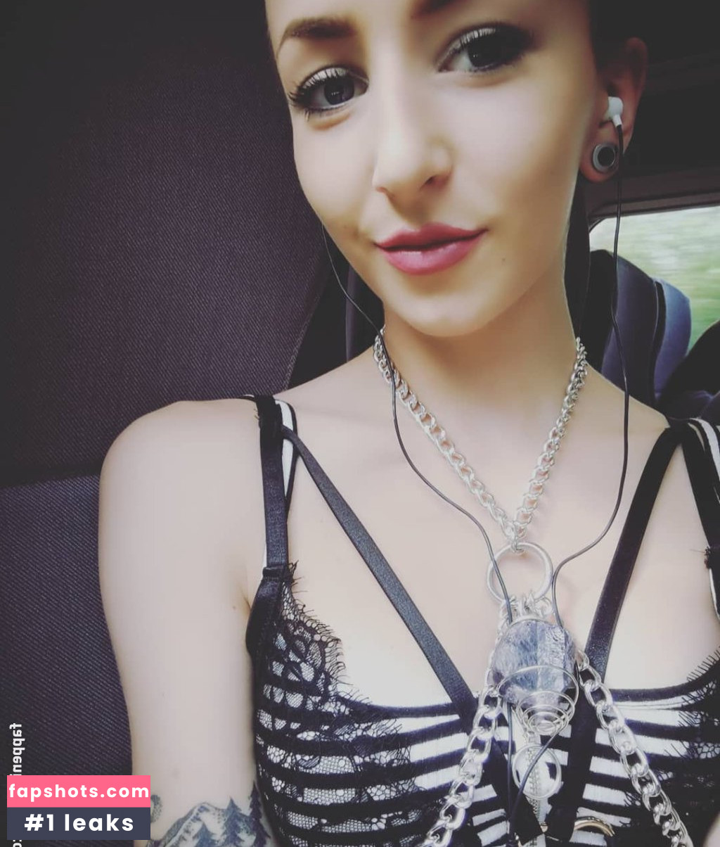 Katex Nahé úniky fotek pouze od fanoušků #121 - Fapshots