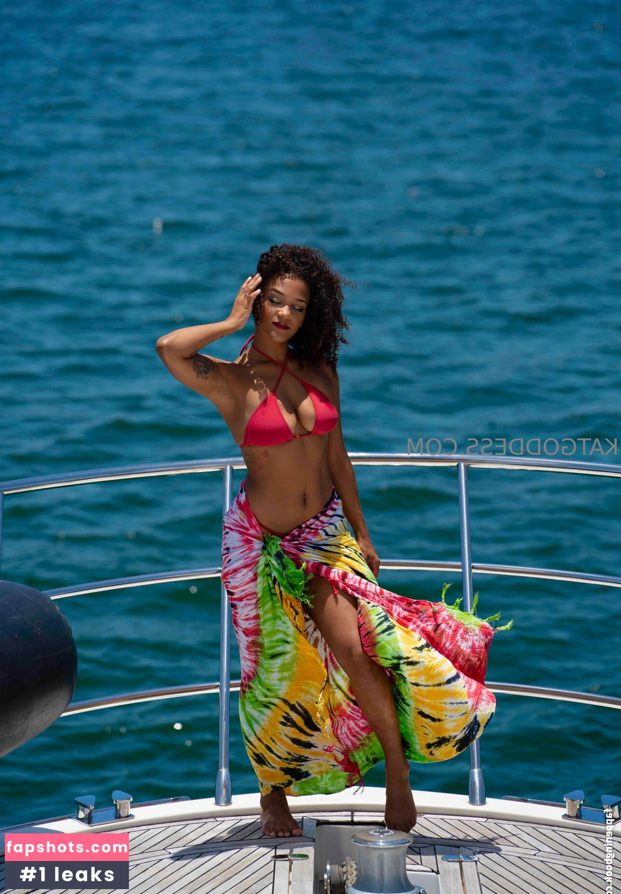 katgoddesstease gallery photo #20