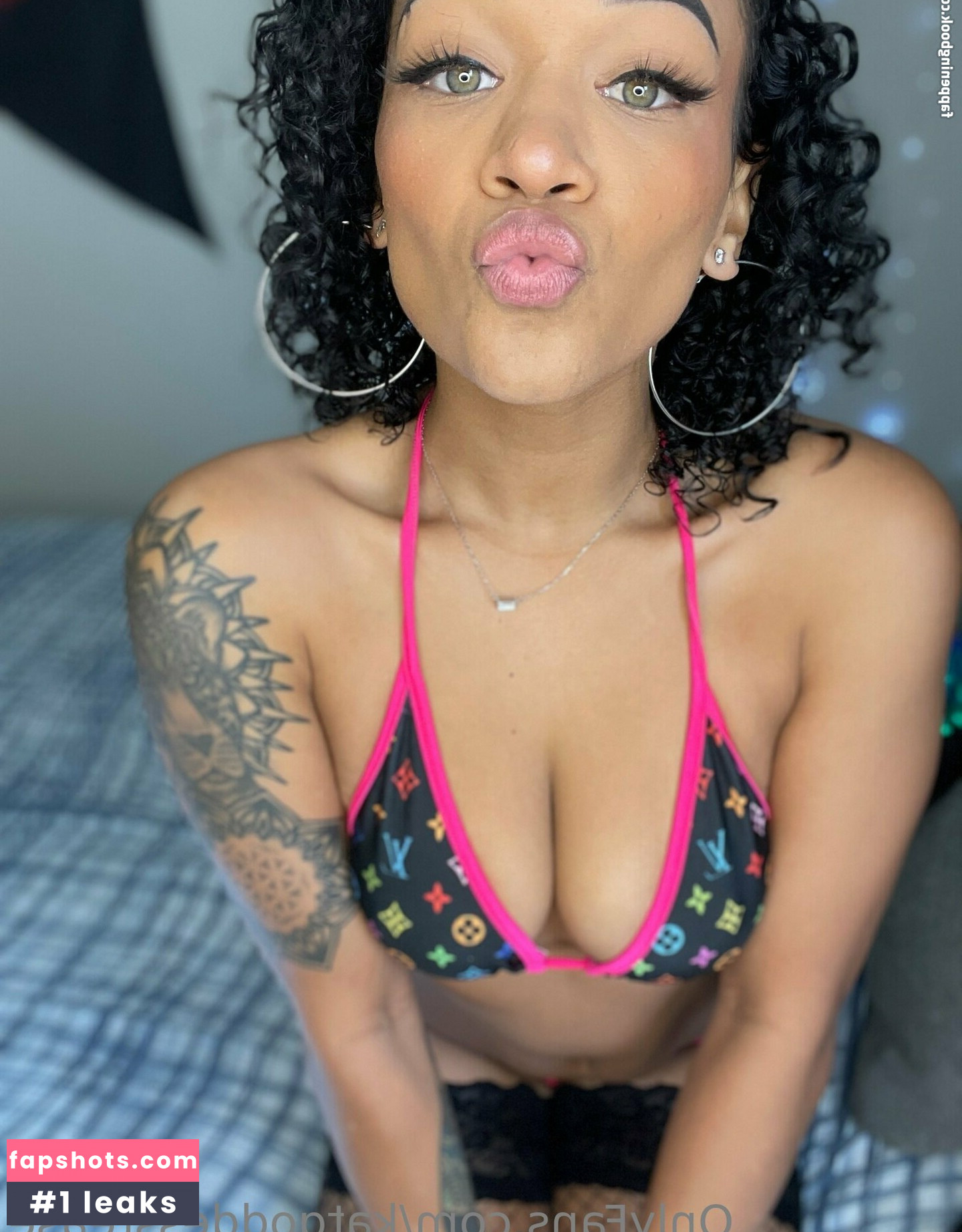 katgoddesstease gallery photo #293