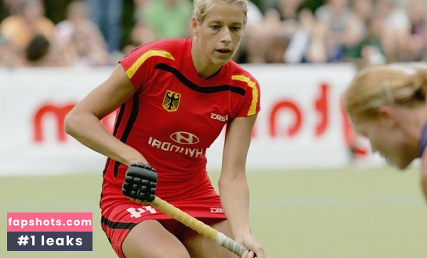 Katharina Scholz gallery photo #7