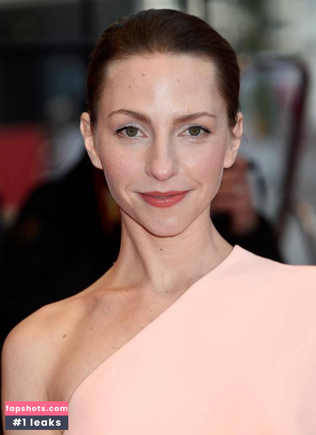 Katharina Schuettler gallery photo #3