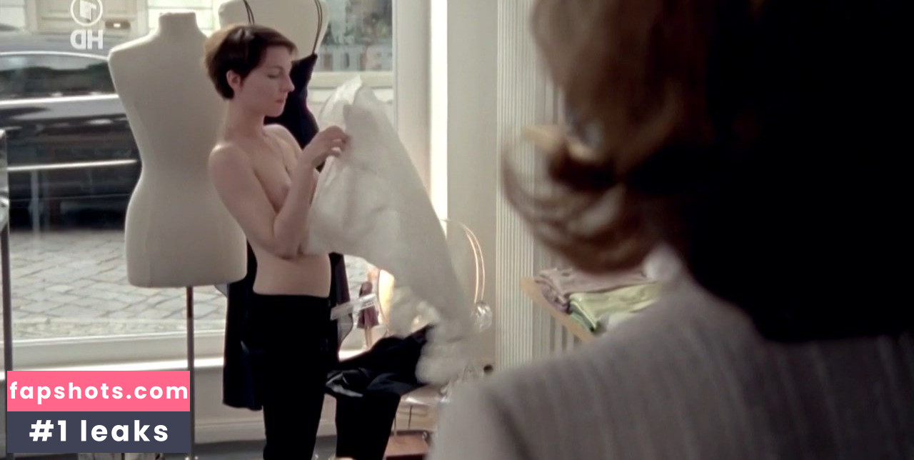 Katharina Schüttler gallery photo #27