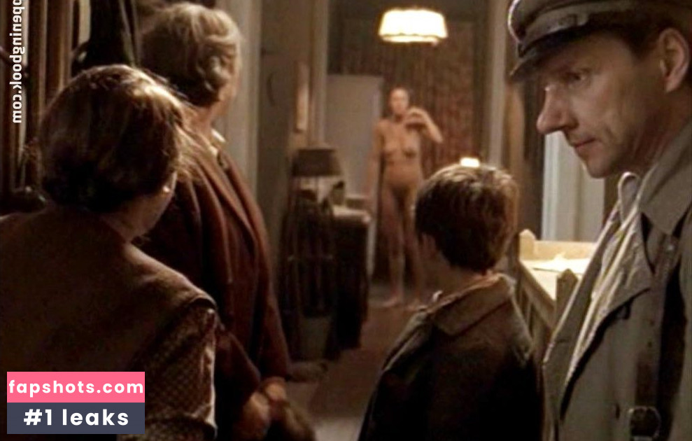 Katharina Spiering nude babe gallery