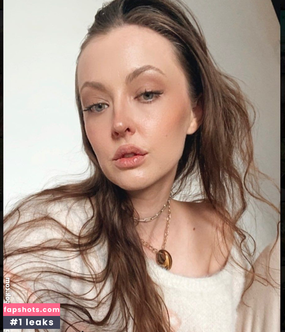 Katharine Isabelle Nude Leaks OnlyFans Photos #19 - LeakJerk