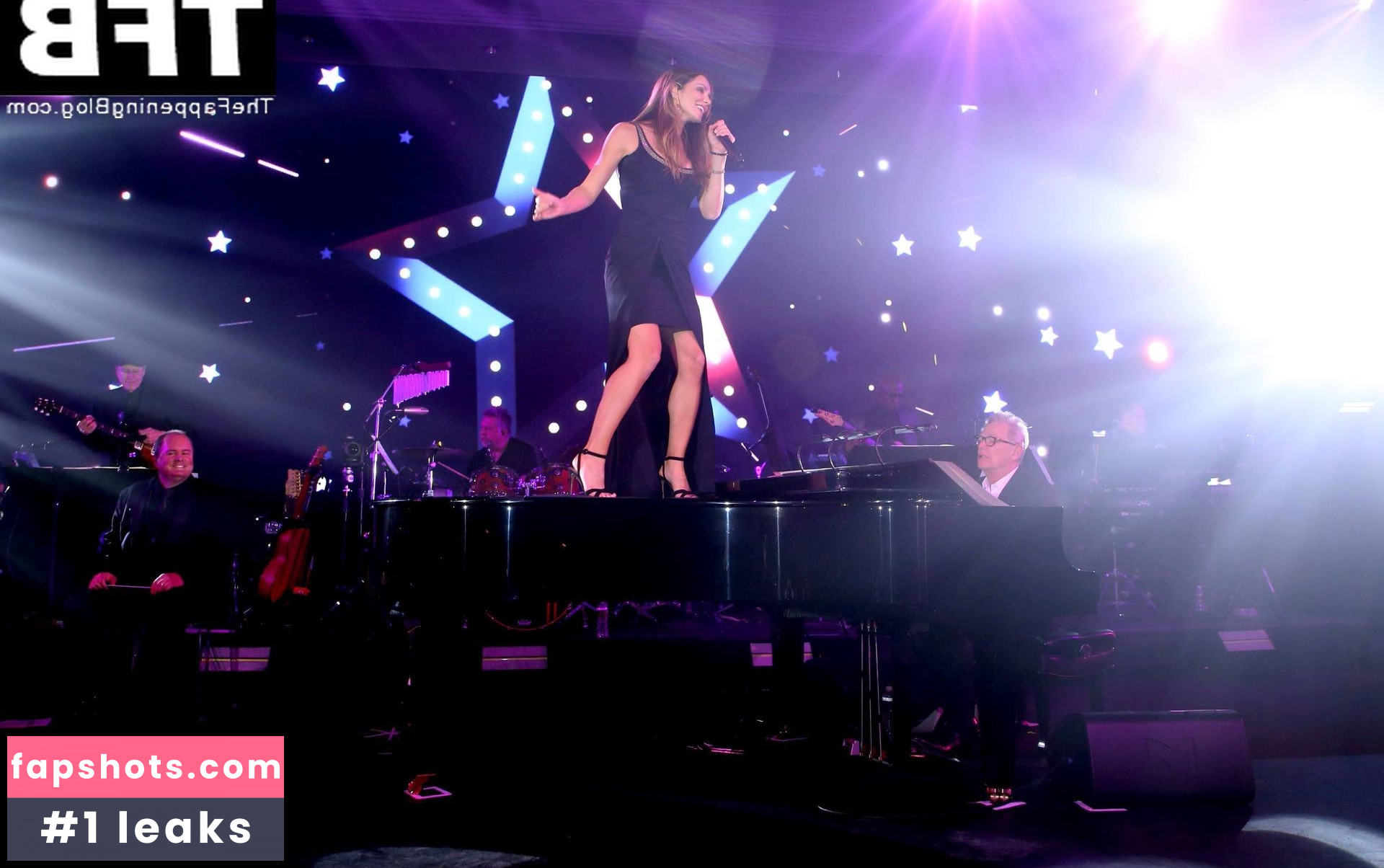 Katharine McPhee gallery photo #132