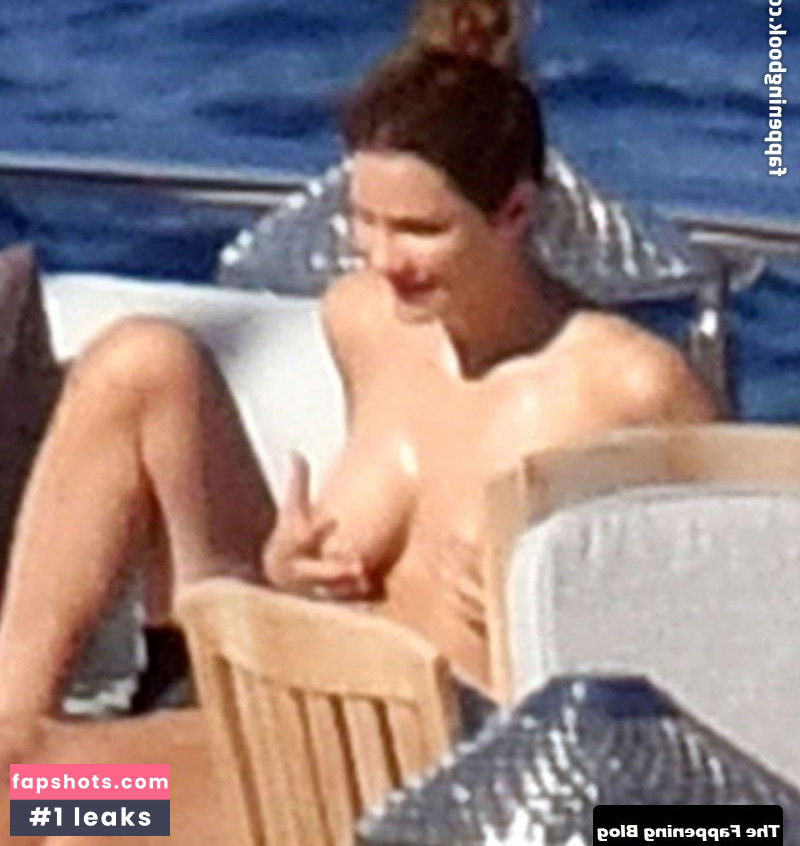 Katharine McPhee gallery photo #179