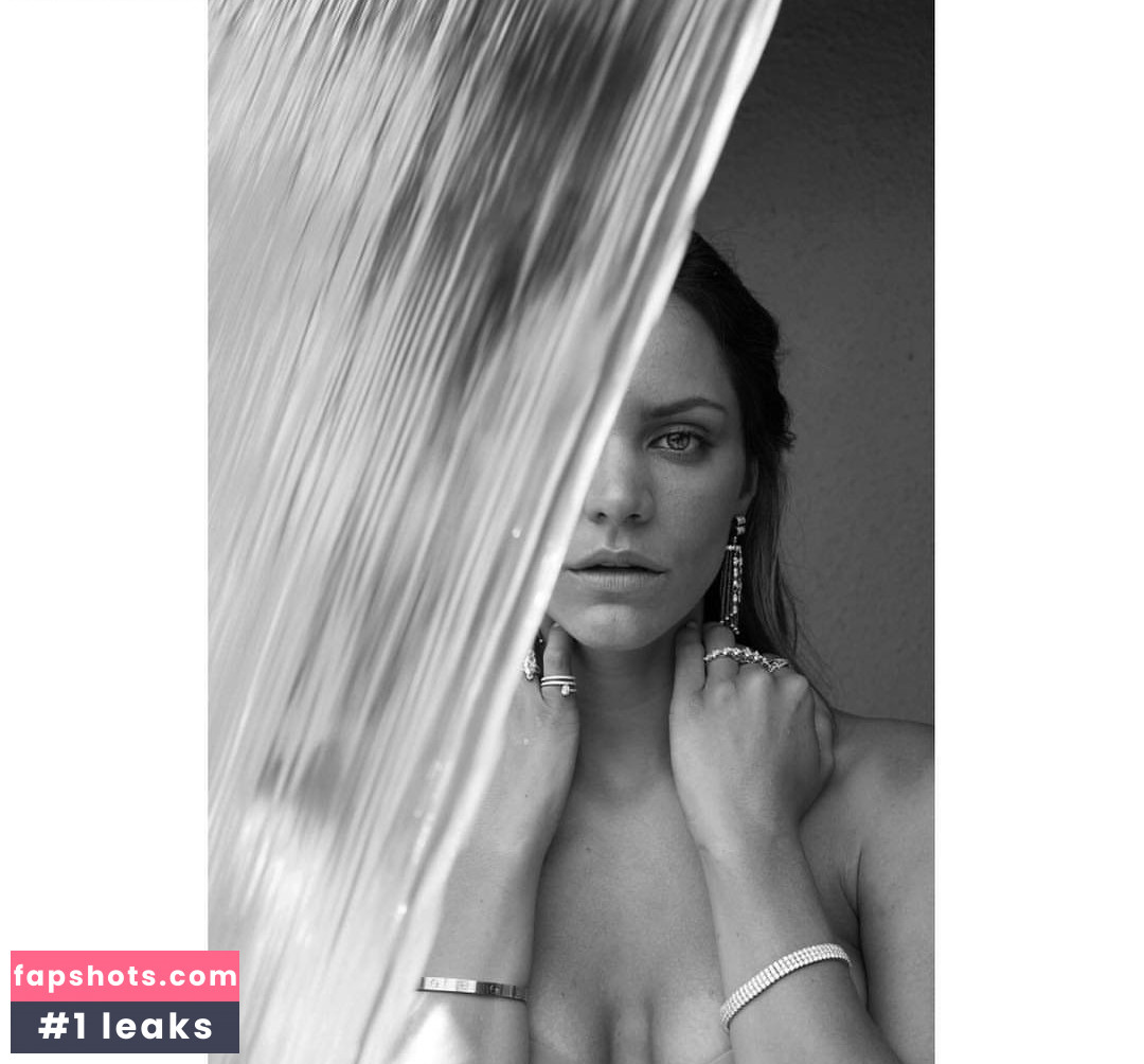 Katharine McPhee gallery photo #457