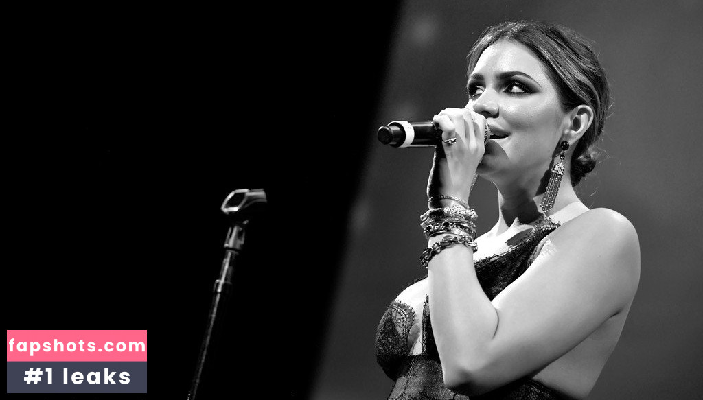 Katharine McPhee gallery photo #555