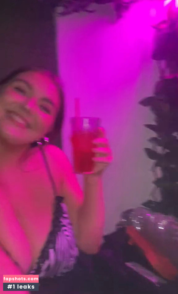 Katherine H gallery photo #6