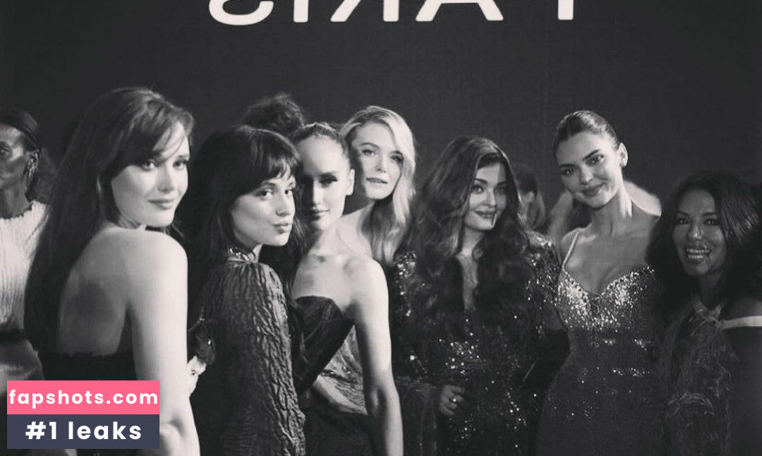 Katherine Langford gallery photo #7