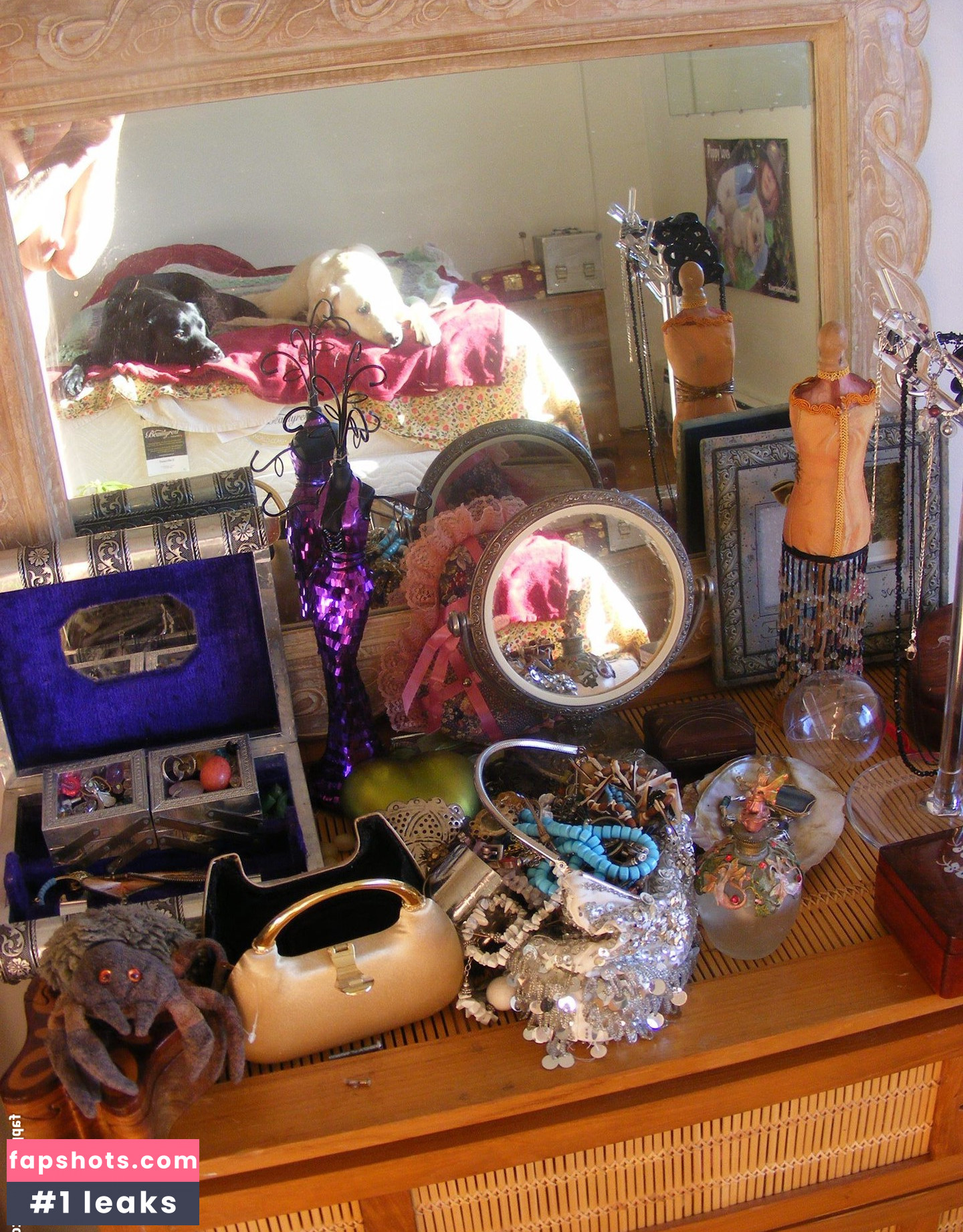 Katherine Marion gallery photo #18