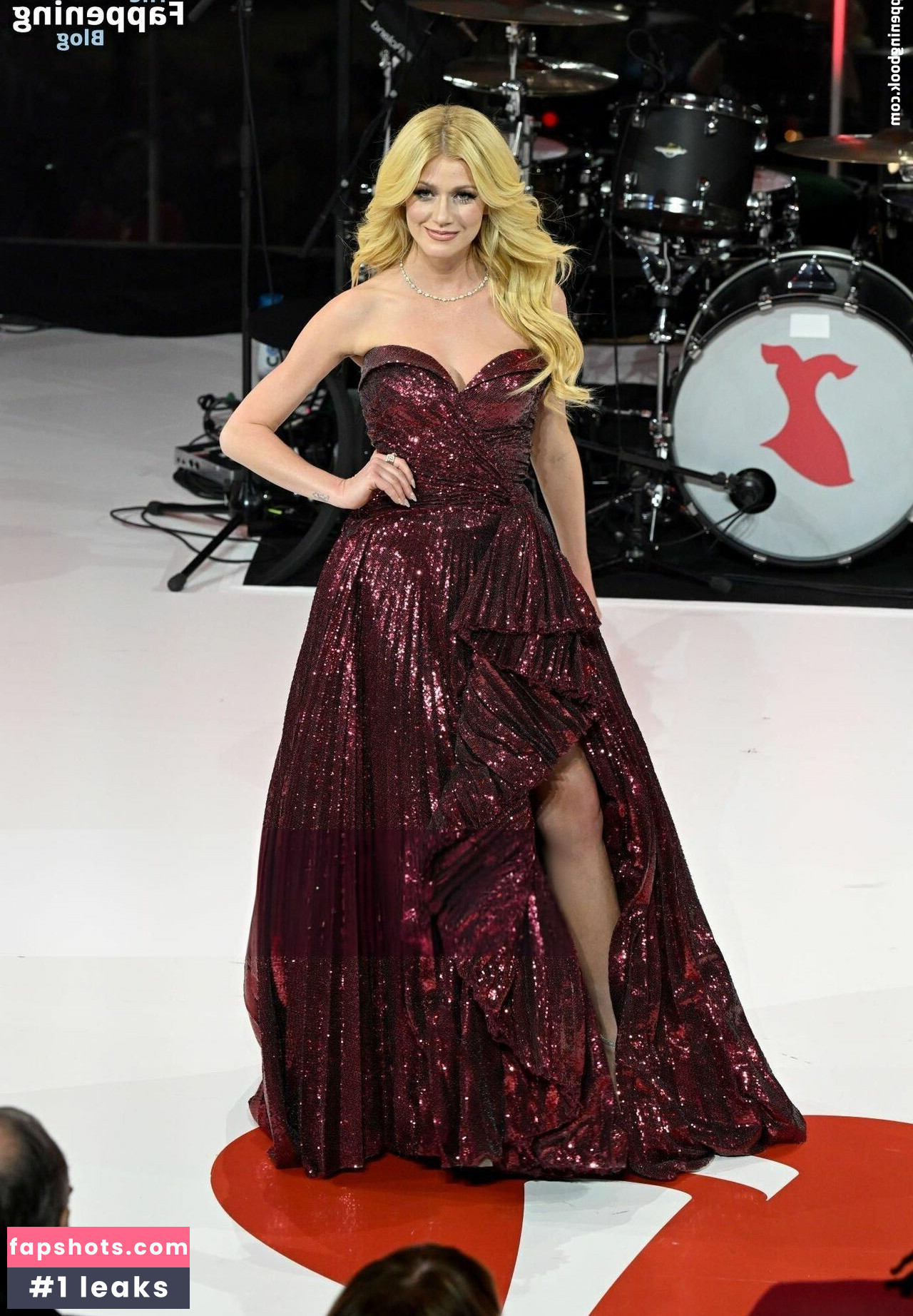 Katherine McNamara gallery photo #146