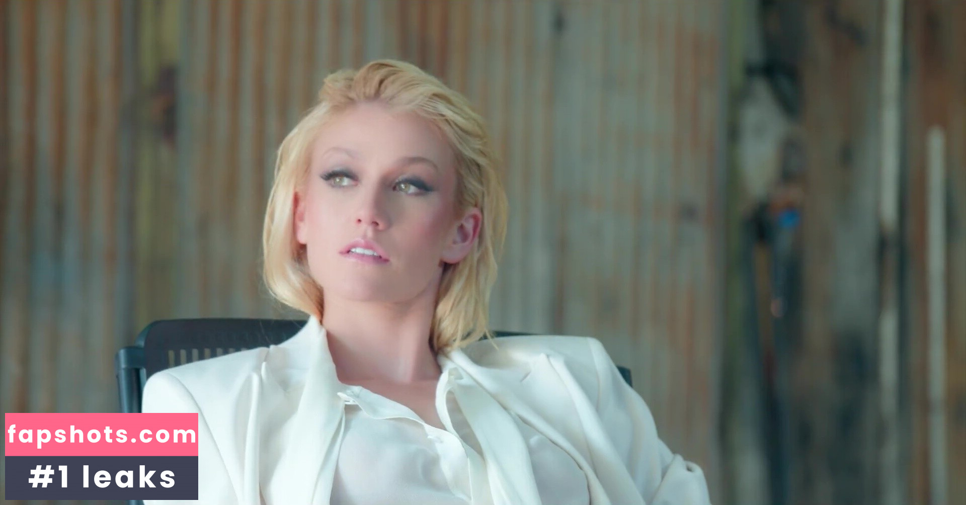 Katherine McNamara gallery photo #244