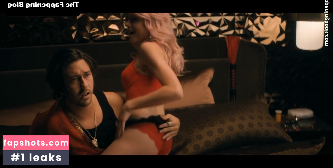 Katherine McNamara gallery photo #485