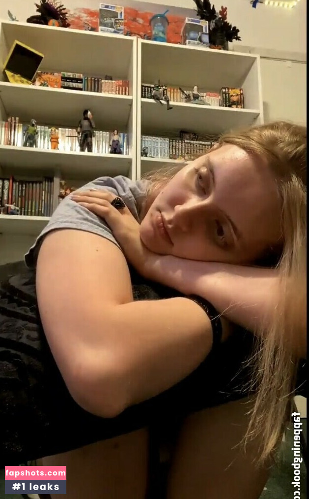 Katherine Means gallery photo #4