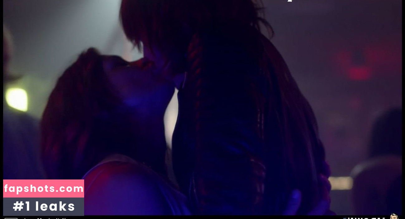 Katherine Moennig gallery photo #27