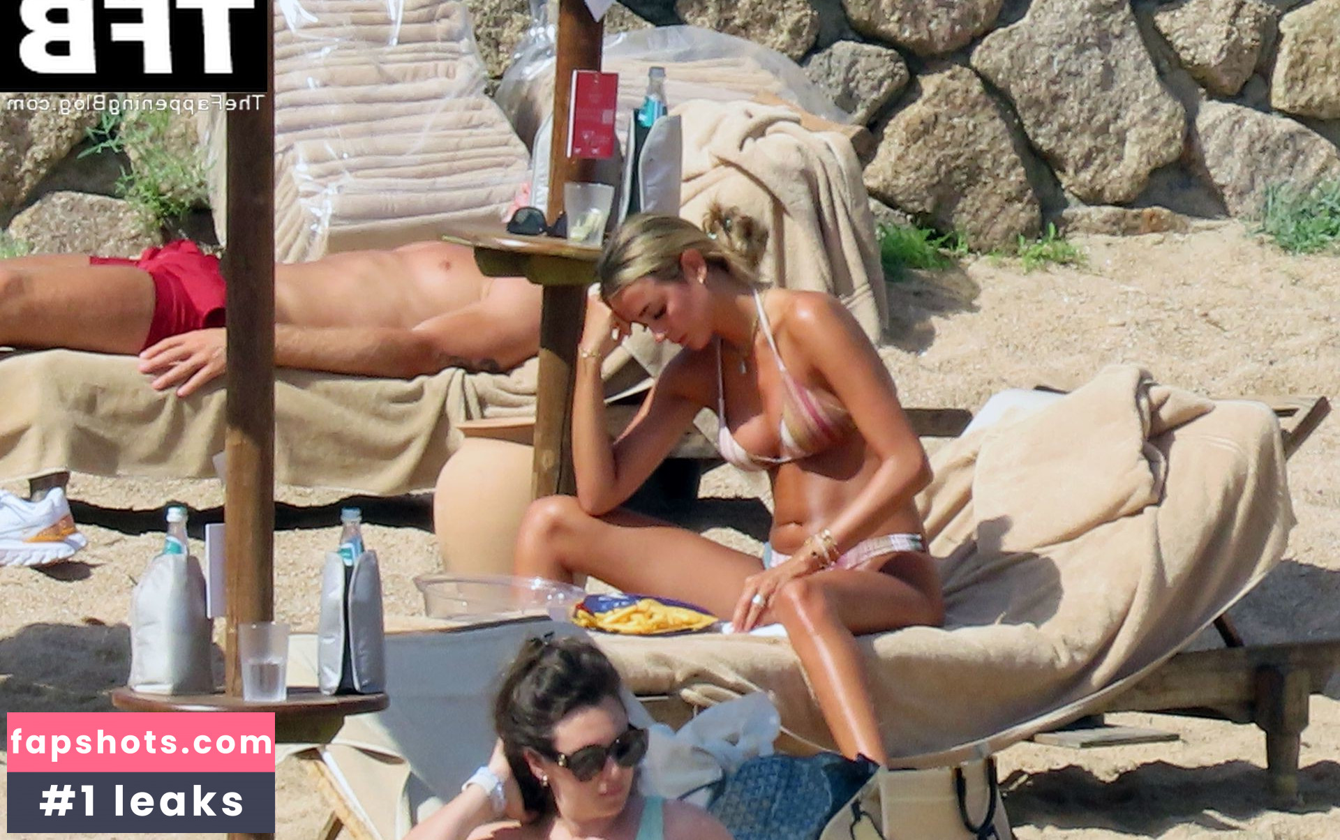 Katherine Pilkington gallery photo #9