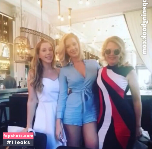 Katherine Ryan Nude Leaks OnlyFans Photos #52 - Fapshots