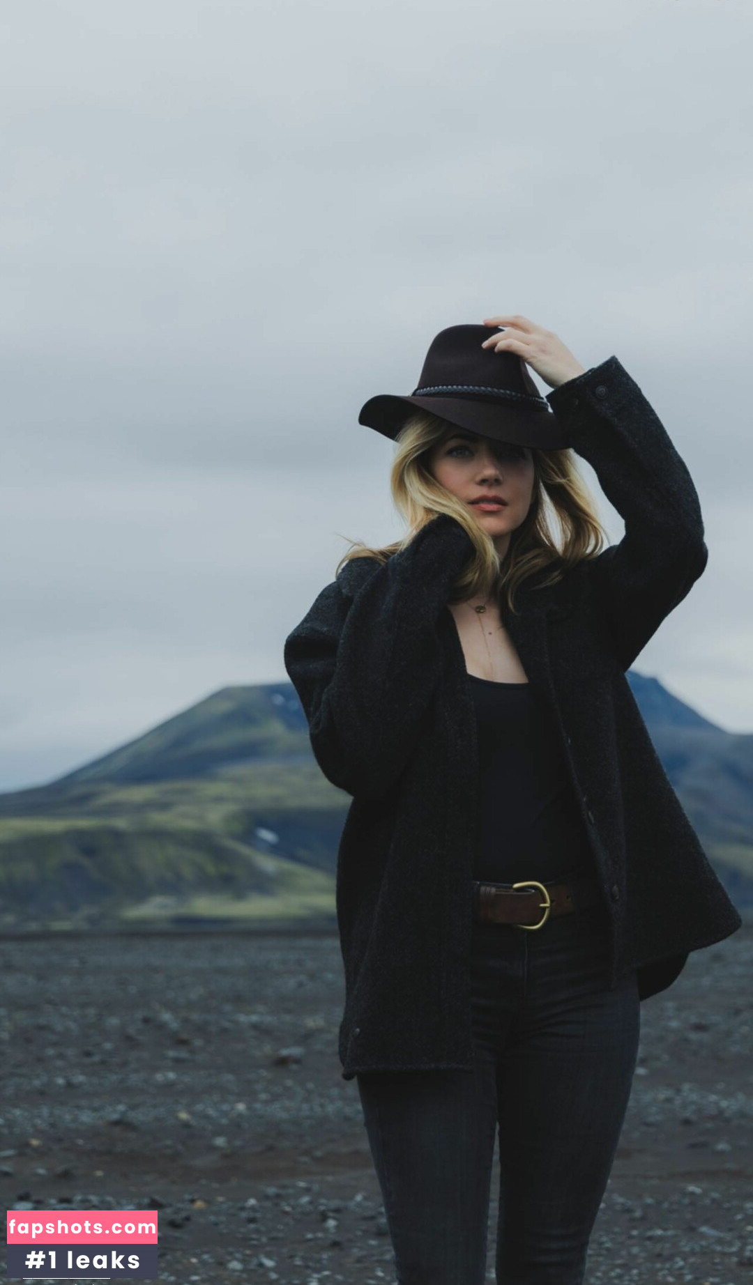 Katheryn Winnick gallery photo #154