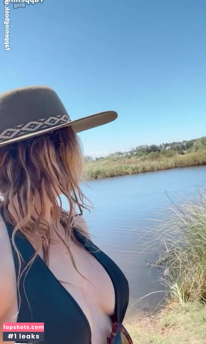 Katheryn Winnick gallery photo #268