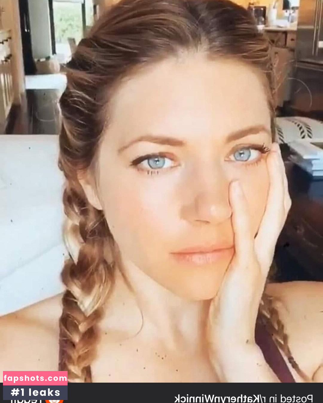 Katheryn Winnick gallery photo #308