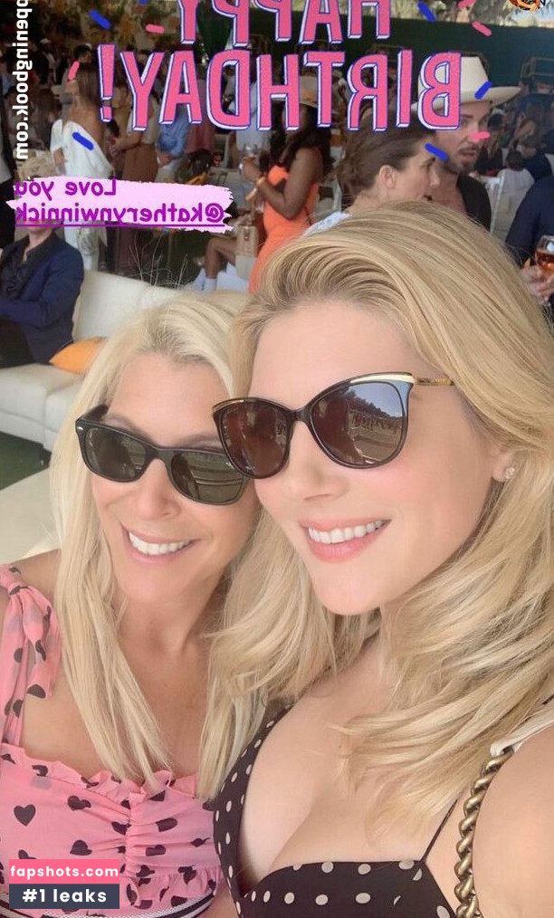 Katheryn Winnick gallery photo #324