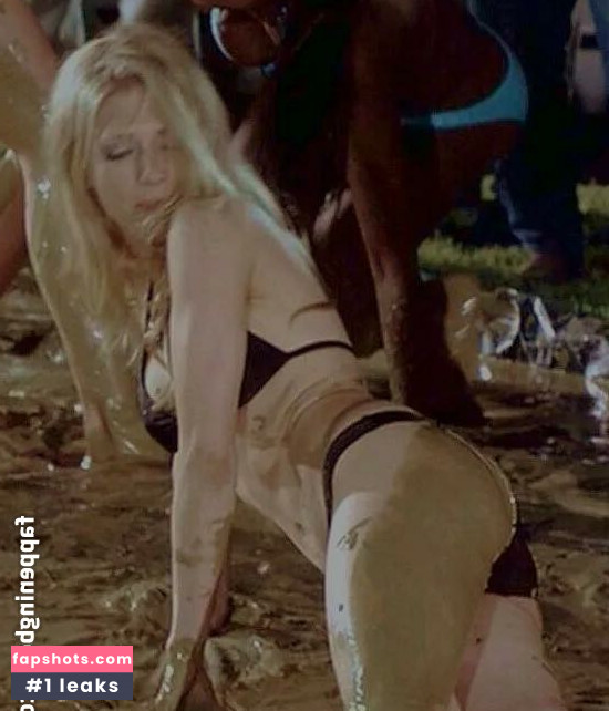 Katheryn Winnick gallery photo #381