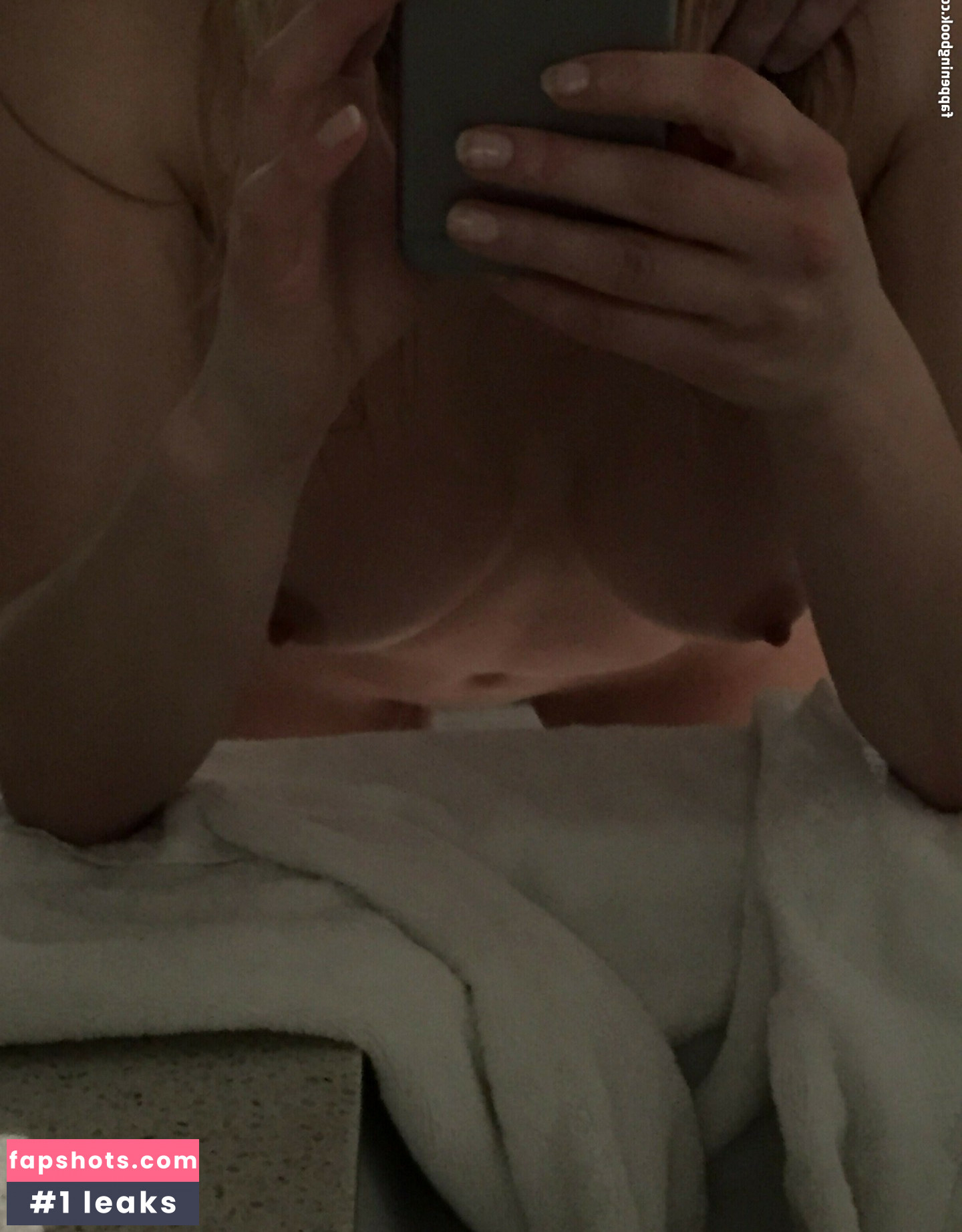 Katheryn Winnick gallery photo #415