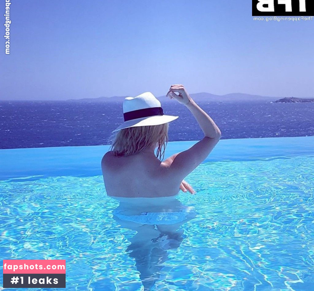 Katheryn Winnick gallery photo #477