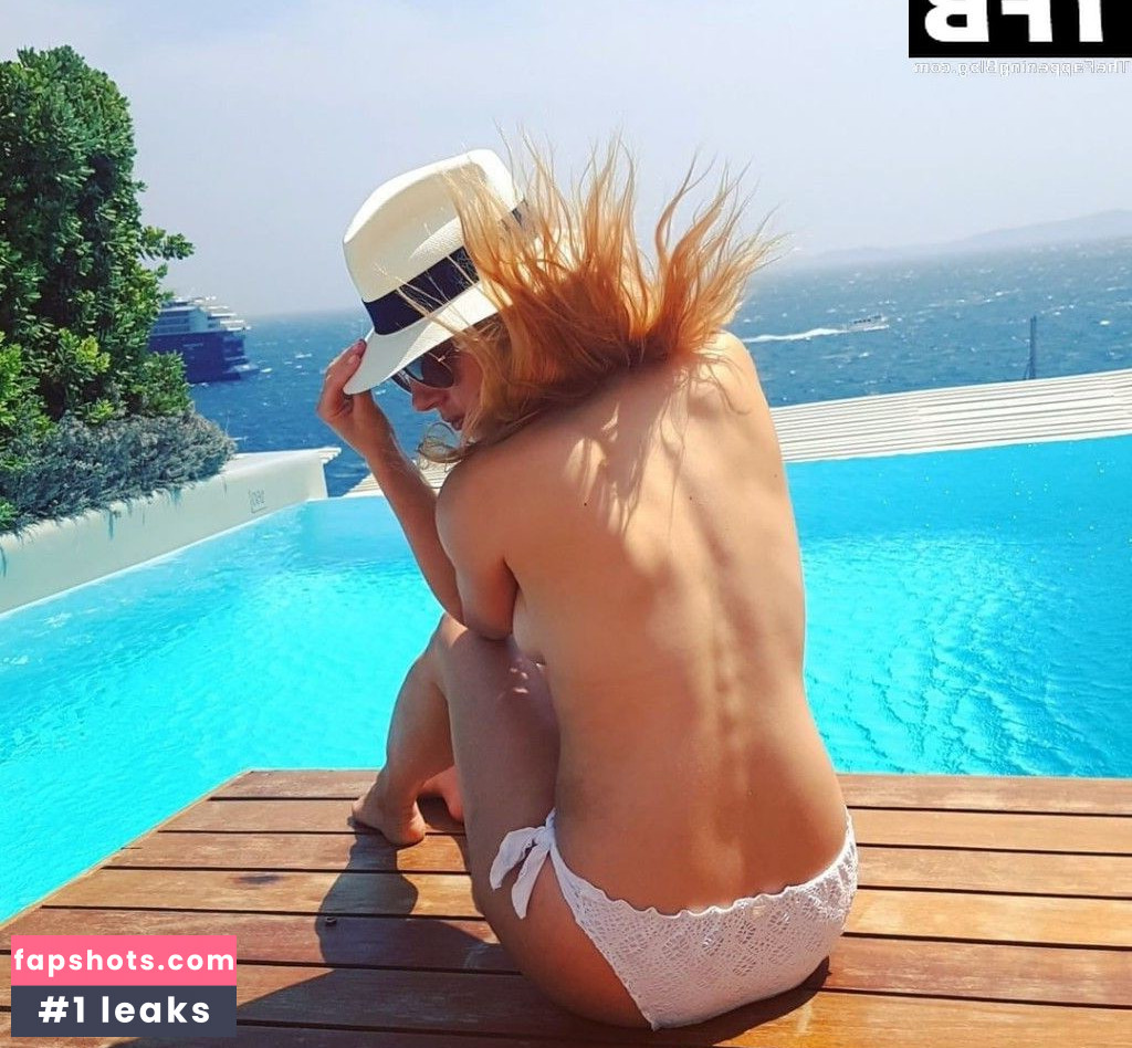 Katheryn Winnick gallery photo #479