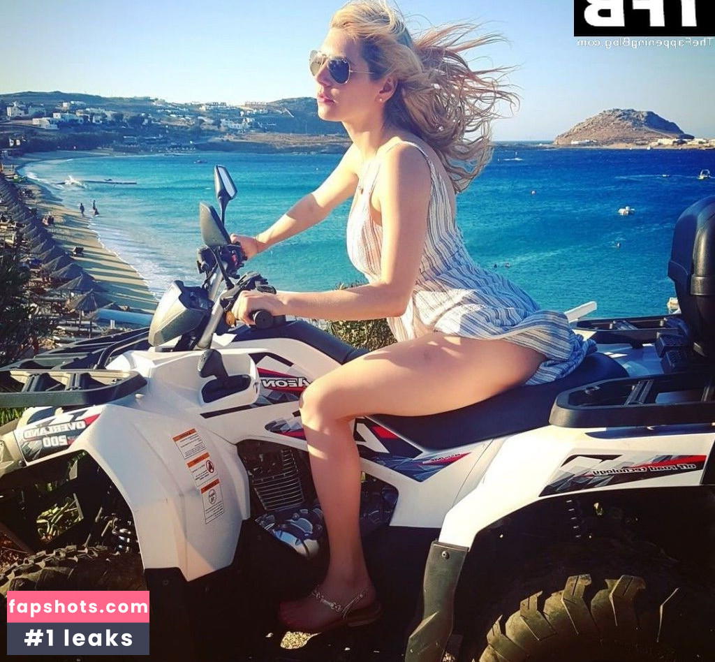 Katheryn Winnick gallery photo #480