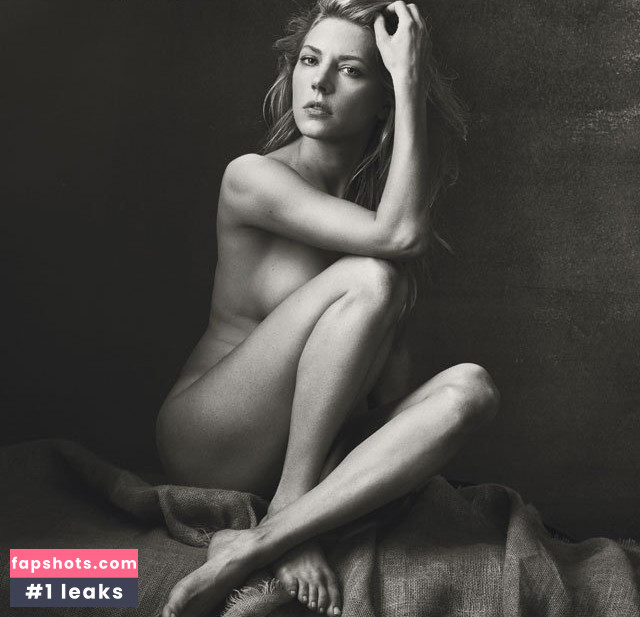 Katheryn Winnick gallery photo #571