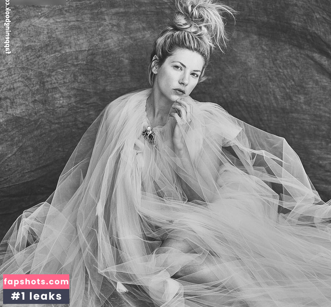 Katheryn Winnick gallery photo #62