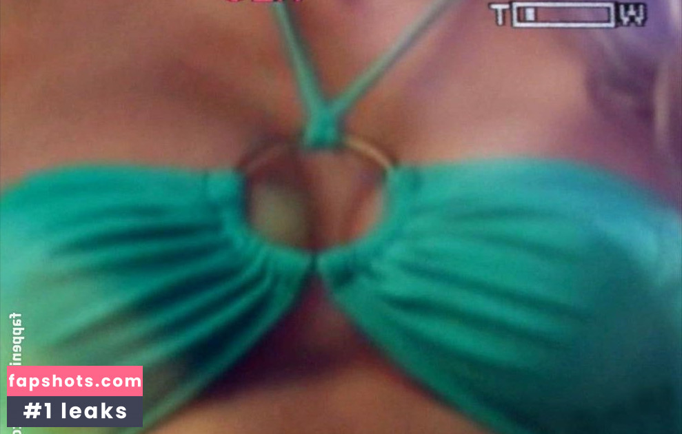 Kathleen Robertson gallery photo #105